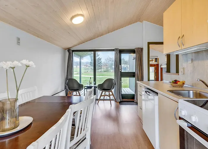 Gorgeous In With Swimming Pool Vakantiehuis